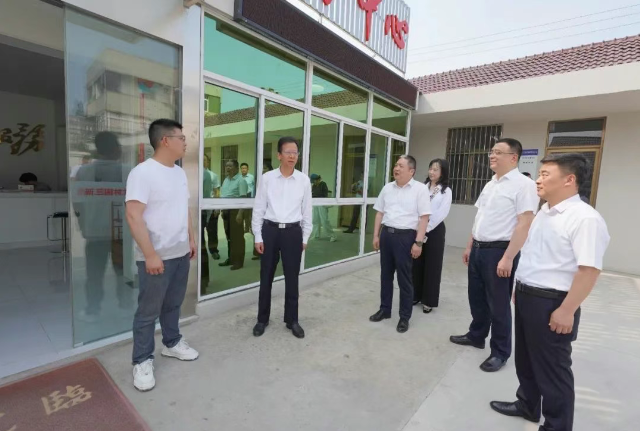 張建華調(diào)研深入貫徹中央八項(xiàng)規(guī)定精神學(xué)習(xí)教育開展情況
